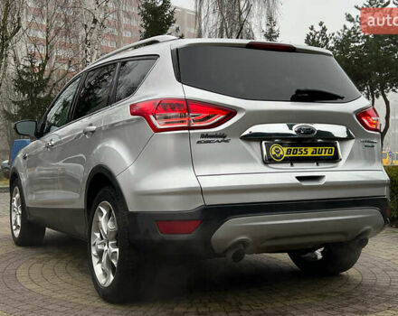 Серый Форд Эскейп, объемом двигателя 2 л и пробегом 124 тыс. км за 13500 $, фото 4 на Automoto.ua