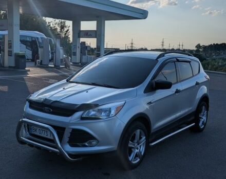 Форд Эскейп 2015 в Ровно на Automoto.ua Серый Форд Эскейп, объемом двигателя 2.5 л и пробегом 140 тыс. км за 11000 $, фото 1 на Automoto.ua