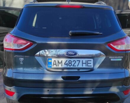 Серый Форд Эскейп, объемом двигателя 2 л и пробегом 106 тыс. км за 13500 $, фото 1 на Automoto.ua