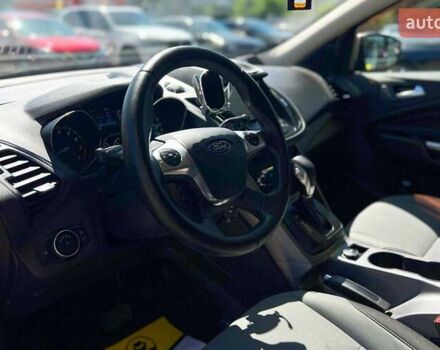Сірий Форд Ескейп, об'ємом двигуна 2 л та пробігом 177 тис. км за 12900 $, фото 8 на Automoto.ua