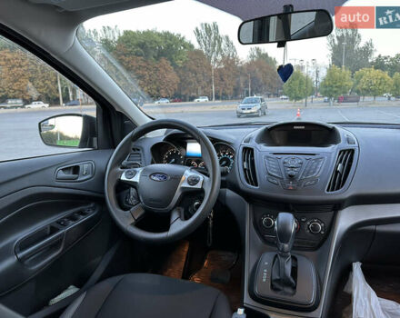 Серый Форд Эскейп, объемом двигателя 2.5 л и пробегом 100 тыс. км за 11000 $, фото 9 на Automoto.ua