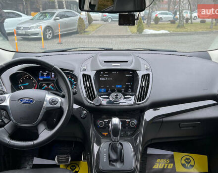 Серый Форд Эскейп, объемом двигателя 2 л и пробегом 124 тыс. км за 13500 $, фото 12 на Automoto.ua