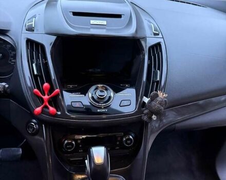 Серый Форд Эскейп, объемом двигателя 2 л и пробегом 125 тыс. км за 12000 $, фото 5 на Automoto.ua