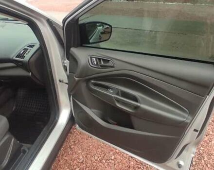 Серый Форд Эскейп, объемом двигателя 2.5 л и пробегом 179 тыс. км за 11500 $, фото 12 на Automoto.ua