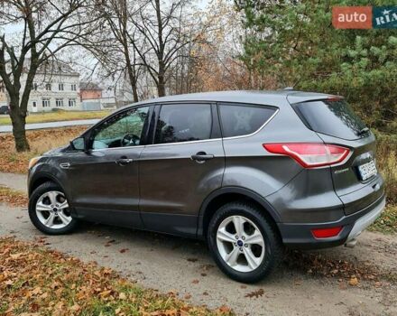 Серый Форд Эскейп, объемом двигателя 2.49 л и пробегом 117 тыс. км за 11900 $, фото 6 на Automoto.ua