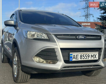 Сірий Форд Ескейп, об'ємом двигуна 2 л та пробігом 190 тис. км за 9800 $, фото 3 на Automoto.ua