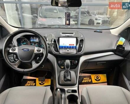Сірий Форд Ескейп, об'ємом двигуна 2 л та пробігом 179 тис. км за 11800 $, фото 11 на Automoto.ua
