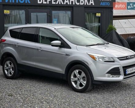 Серый Форд Эскейп, объемом двигателя 2 л и пробегом 220 тыс. км за 11499 $, фото 1 на Automoto.ua