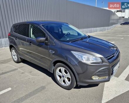 Серый Форд Эскейп, объемом двигателя 1.6 л и пробегом 127 тыс. км за 8300 $, фото 2 на Automoto.ua