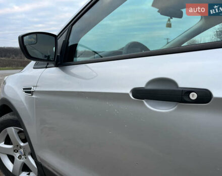 Серый Форд Эскейп, объемом двигателя 2.5 л и пробегом 184 тыс. км за 11500 $, фото 5 на Automoto.ua