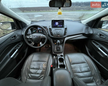 Серый Форд Эскейп, объемом двигателя 2.5 л и пробегом 184 тыс. км за 11500 $, фото 16 на Automoto.ua