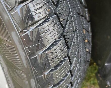 Серый Форд Эскейп, объемом двигателя 2.49 л и пробегом 220 тыс. км за 10500 $, фото 6 на Automoto.ua