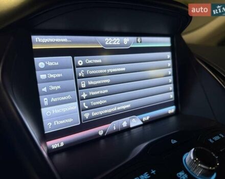 Форд Эскейп 2015 в Киеве на Automoto.ua Серый Форд Эскейп, объемом двигателя 2 л и пробегом 239 тыс. км за 13222 $, фото 5 на Automoto.ua