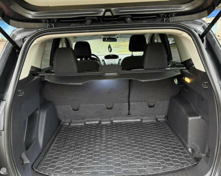 Серый Форд Эскейп, объемом двигателя 2.5 л и пробегом 165 тыс. км за 11333 $, фото 27 на Automoto.ua