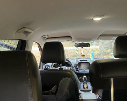 Серый Форд Эскейп, объемом двигателя 2 л и пробегом 309 тыс. км за 11000 $, фото 8 на Automoto.ua