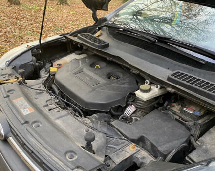 Серый Форд Эскейп, объемом двигателя 2 л и пробегом 309 тыс. км за 11000 $, фото 13 на Automoto.ua