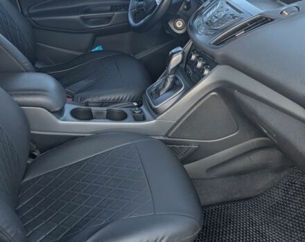 Форд Эскейп 2015 в Ровно на Automoto.ua Серый Форд Эскейп, объемом двигателя 2.5 л и пробегом 140 тыс. км за 11000 $, фото 6 на Automoto.ua