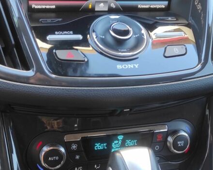 Серый Форд Эскейп, объемом двигателя 2 л и пробегом 106 тыс. км за 13500 $, фото 7 на Automoto.ua