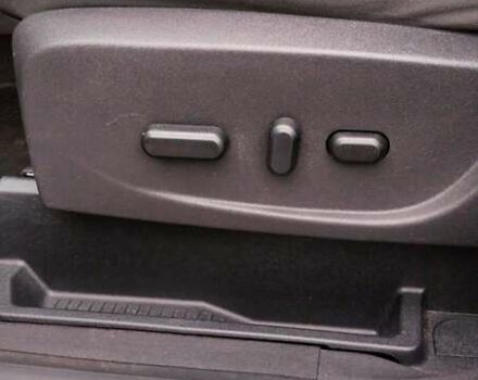 Серый Форд Эскейп, объемом двигателя 1.6 л и пробегом 206 тыс. км за 12250 $, фото 4 на Automoto.ua