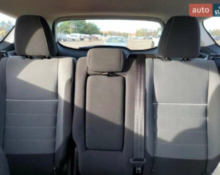 Серый Форд Эскейп, объемом двигателя 1.6 л и пробегом 180 тыс. км за 10000 $, фото 9 на Automoto.ua