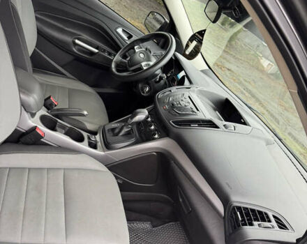 Серый Форд Эскейп, объемом двигателя 2.5 л и пробегом 165 тыс. км за 11333 $, фото 34 на Automoto.ua