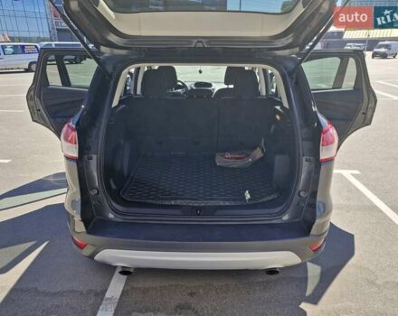 Серый Форд Эскейп, объемом двигателя 1.6 л и пробегом 127 тыс. км за 8300 $, фото 22 на Automoto.ua