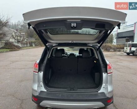 Серый Форд Эскейп, объемом двигателя 2 л и пробегом 150 тыс. км за 12800 $, фото 16 на Automoto.ua