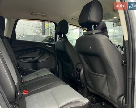 Сірий Форд Ескейп, об'ємом двигуна 2 л та пробігом 179 тис. км за 11800 $, фото 21 на Automoto.ua