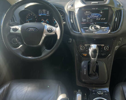 Серый Форд Эскейп, объемом двигателя 2 л и пробегом 170 тыс. км за 12900 $, фото 8 на Automoto.ua