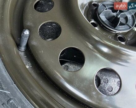 Серый Форд Эскейп, объемом двигателя 2 л и пробегом 220 тыс. км за 11499 $, фото 31 на Automoto.ua