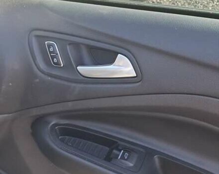 Серый Форд Эскейп, объемом двигателя 2 л и пробегом 129 тыс. км за 13299 $, фото 16 на Automoto.ua