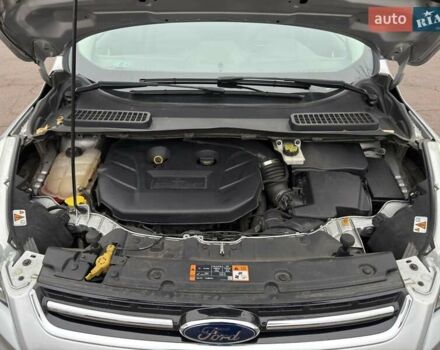 Серый Форд Эскейп, объемом двигателя 2 л и пробегом 150 тыс. км за 12800 $, фото 22 на Automoto.ua