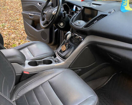 Серый Форд Эскейп, объемом двигателя 2 л и пробегом 309 тыс. км за 11000 $, фото 12 на Automoto.ua