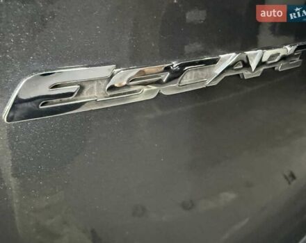 Форд Эскейп 2015 в Киеве на Automoto.ua Серый Форд Эскейп, объемом двигателя 2 л и пробегом 239 тыс. км за 13222 $, фото 26 на Automoto.ua