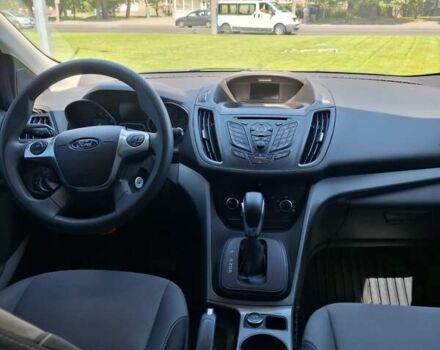 Серый Форд Эскейп, объемом двигателя 2 л и пробегом 170 тыс. км за 12900 $, фото 10 на Automoto.ua