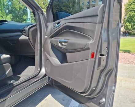 Серый Форд Эскейп, объемом двигателя 2 л и пробегом 170 тыс. км за 12900 $, фото 18 на Automoto.ua