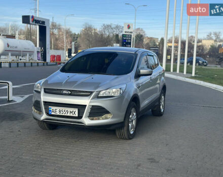 Сірий Форд Ескейп, об'ємом двигуна 2 л та пробігом 190 тис. км за 9800 $, фото 1 на Automoto.ua