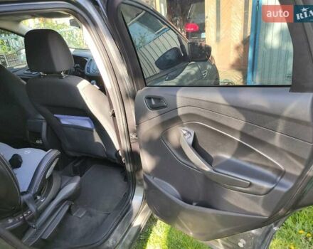 Серый Форд Эскейп, объемом двигателя 2.49 л и пробегом 220 тыс. км за 10500 $, фото 16 на Automoto.ua