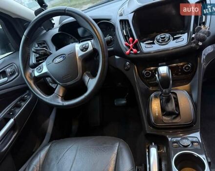 Серый Форд Эскейп, объемом двигателя 2 л и пробегом 125 тыс. км за 12000 $, фото 14 на Automoto.ua