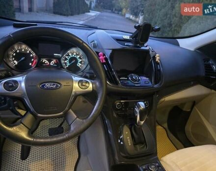 Серый Форд Эскейп, объемом двигателя 2 л и пробегом 150 тыс. км за 13400 $, фото 15 на Automoto.ua