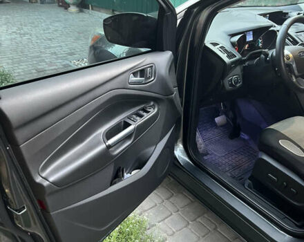 Сірий Форд Ескейп, об'ємом двигуна 2.5 л та пробігом 160 тис. км за 13000 $, фото 9 на Automoto.ua