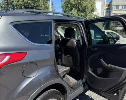 Сірий Форд Ескейп, об'ємом двигуна 1.6 л та пробігом 140 тис. км за 11000 $, фото 4 на Automoto.ua