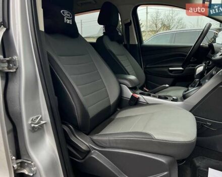 Сірий Форд Ескейп, об'ємом двигуна 2 л та пробігом 179 тис. км за 11800 $, фото 19 на Automoto.ua