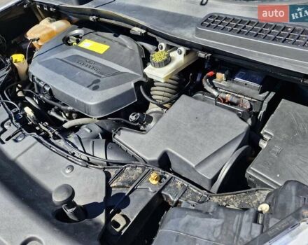 Серый Форд Эскейп, объемом двигателя 1.6 л и пробегом 127 тыс. км за 8300 $, фото 26 на Automoto.ua