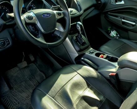 Сірий Форд Ескейп, об'ємом двигуна 0 л та пробігом 92 тис. км за 13000 $, фото 4 на Automoto.ua