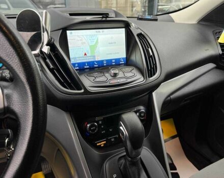 Сірий Форд Ескейп, об'ємом двигуна 2 л та пробігом 176 тис. км за 11800 $, фото 16 на Automoto.ua