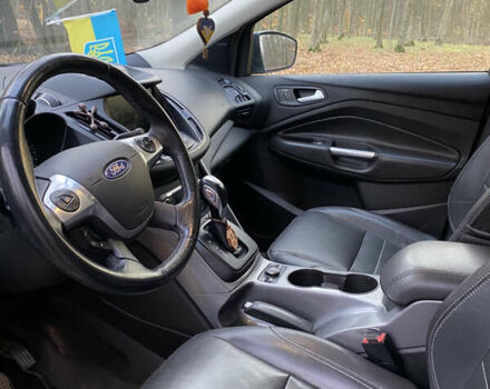 Серый Форд Эскейп, объемом двигателя 2 л и пробегом 309 тыс. км за 11000 $, фото 15 на Automoto.ua