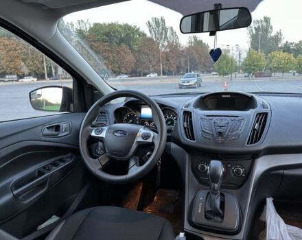 Серый Форд Эскейп, объемом двигателя 2.5 л и пробегом 100 тыс. км за 11000 $, фото 5 на Automoto.ua