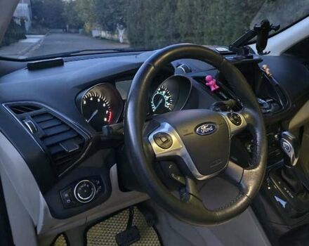 Серый Форд Эскейп, объемом двигателя 2 л и пробегом 150 тыс. км за 13400 $, фото 14 на Automoto.ua