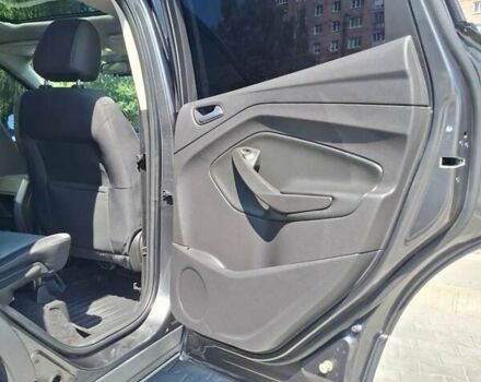 Серый Форд Эскейп, объемом двигателя 2 л и пробегом 170 тыс. км за 12900 $, фото 19 на Automoto.ua